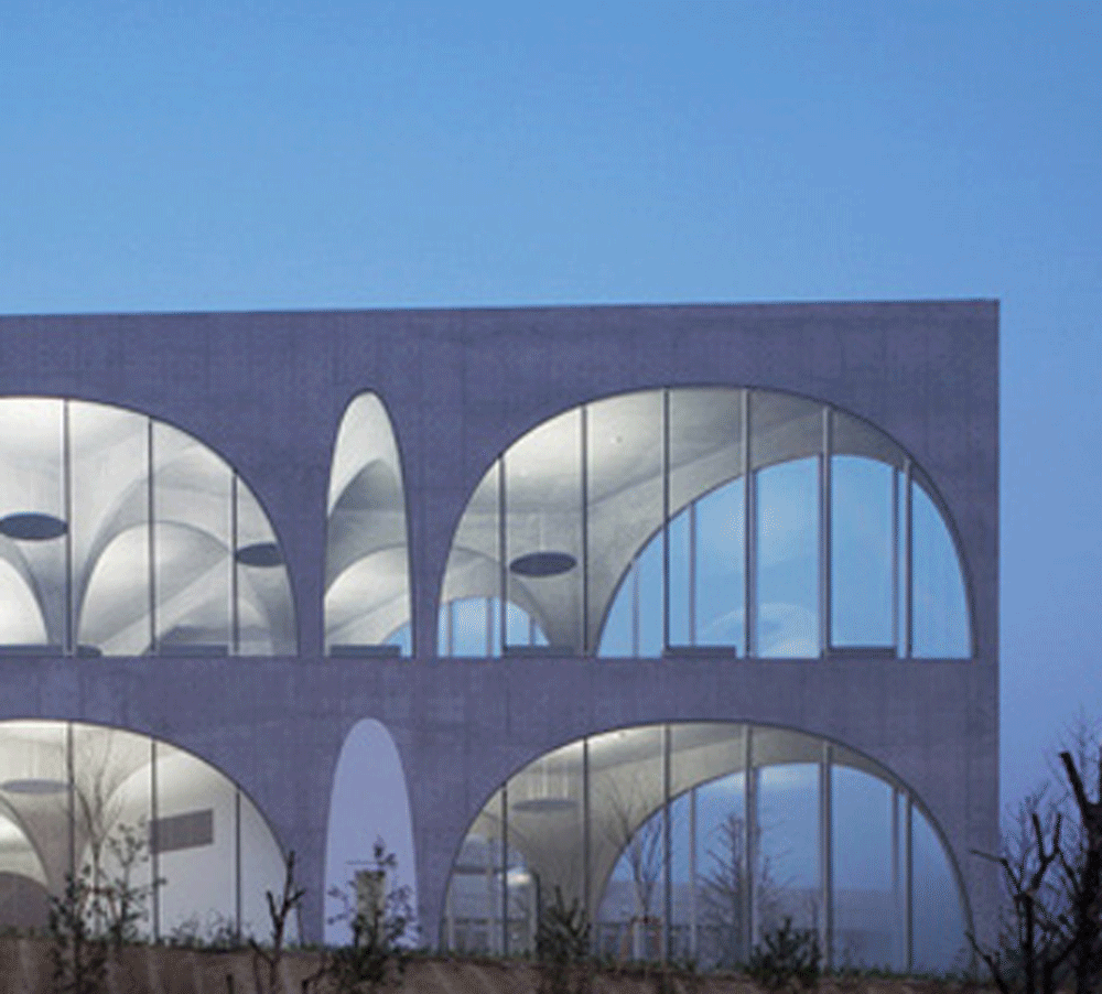 建筑师眼中的理想图书馆：多摩艺术大学图书馆